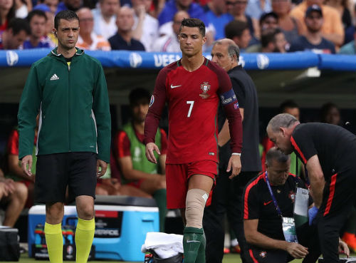 Real: Ronaldo chấn thương và những bài toán đau đầu - 1
