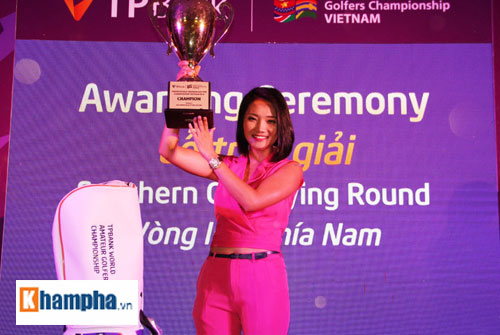 Golfer nữ vui mừng “thăng hoa giữa quần hùng” - 3