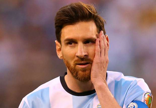 Messi đã không gặp may với tuyển Argentina - 1