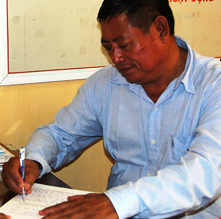 Thu giữ 3 khẩu súng của trung tá Campuchia bắn chết chủ tiệm vàng - 1