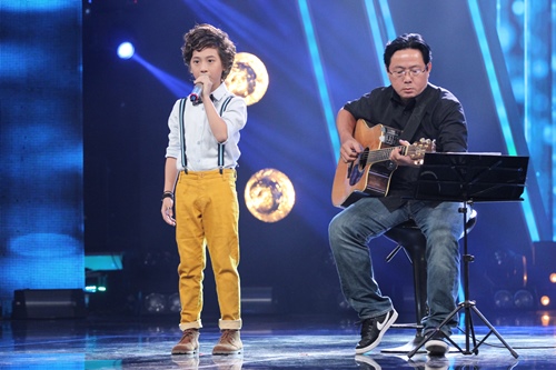 Hồ Văn Cường ngơ ngác giành chiến thắng Vietnam Idols Kid - 12