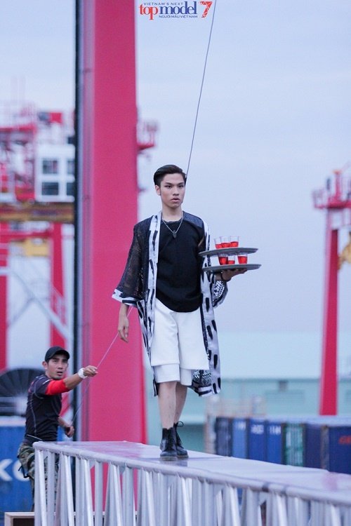 18 thí sinh sẽ tranh tài tại Vietnam's Next Top Model 2016 - 10