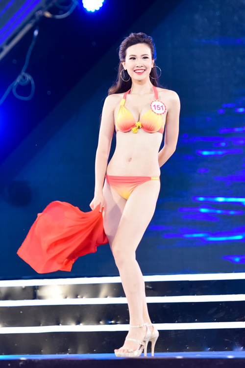 "Cân đo" hình thể top 18 HHVN ở phần thi bikini - 7