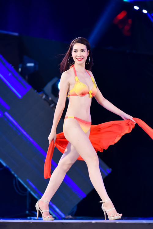 "Cân đo" hình thể top 18 HHVN ở phần thi bikini - 9