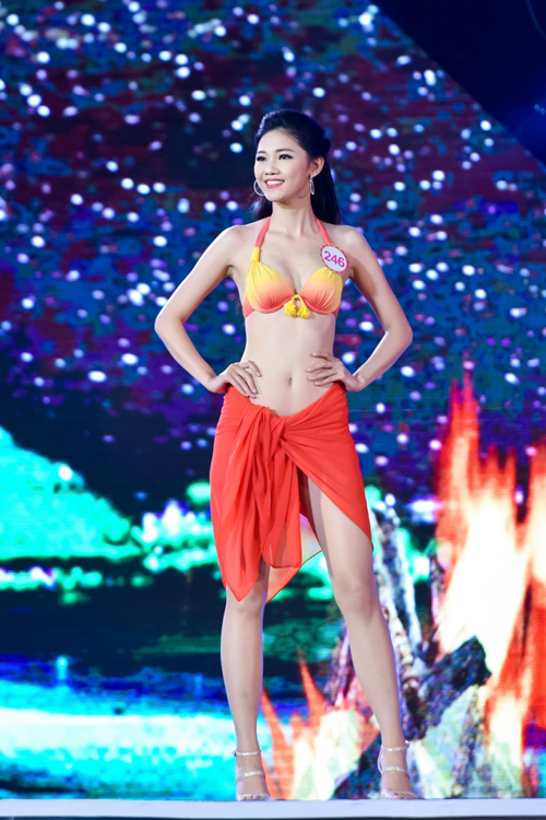 "Cân đo" hình thể top 18 HHVN ở phần thi bikini - 3