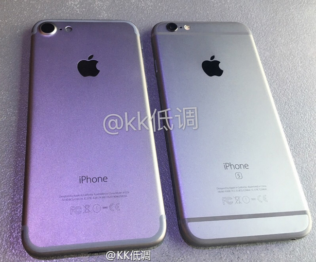 Trên mạng Weibo của Trung Quốc vừa xuất hiện những hình ảnh mới nhất về một thiết bị được cho là iPhone 7 của Apple, và xếp cạnh nó là chiếc iPhone 6s.