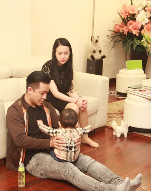 2 ông bố "bỉm sữa" đảm đang nhất showbiz Việt - 8