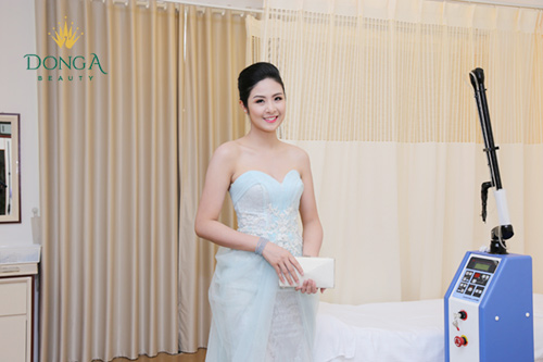 Ngọc Hân đẹp hút hồn dự khai trương chi nhánh Đông Á Beauty - 6