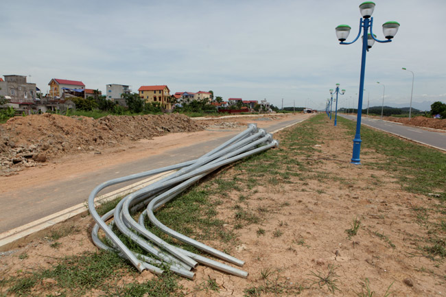 HN: Sau 2 tháng thông xe, đường nghìn tỷ vẫn &#34;đóng cửa&#34; - 10