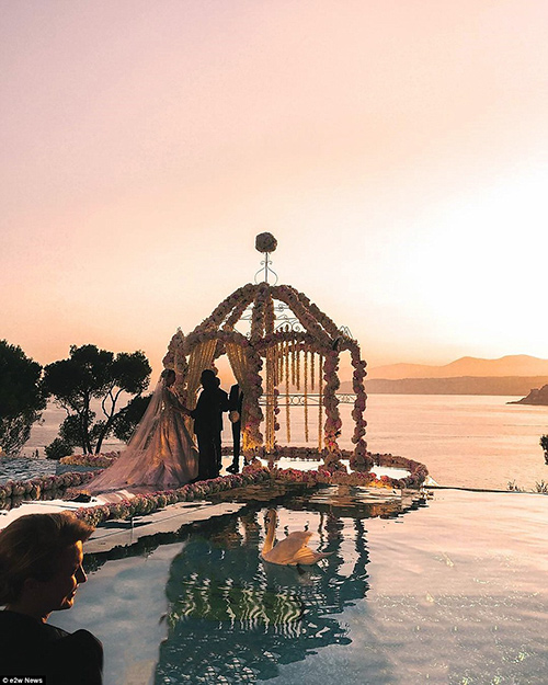 Đám cưới xa hoa con gái tỷ phú bất động sản Nga - 8