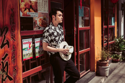Thời trang đường phố cực chất của “hoàng tử sơn ca” - 2