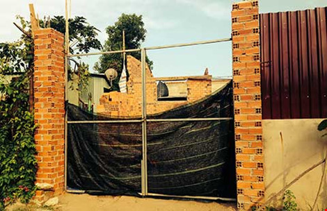 Điều tra "cò" bảo kê xây nhà không phép - 1