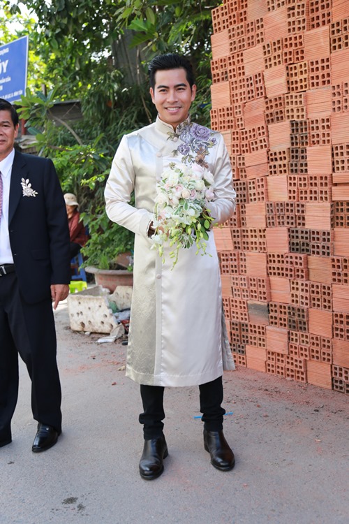 Diễn viên Ngọc Lan xúc động bật khóc trong lễ ăn hỏi - 9