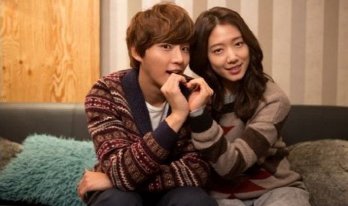 Lee Min Ho &#34;lên đời&#34; nhờ đóng cặp với Park Shin Hye - 10