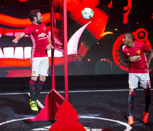 Tin HOT tối 23/7: CR7 dự khai trương khách sạn của mình - 7