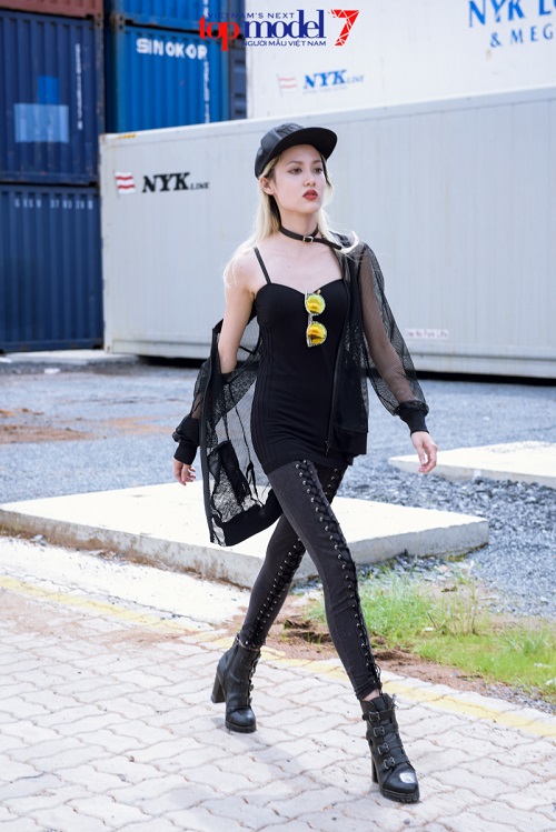 Stree style chuẩn fashionista của hot girl Fung La - 1