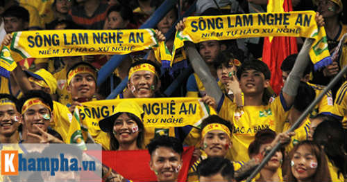 Học fan Iceland, fan xứ Nghệ cổ vũ theo phong cách "Viking" - 12