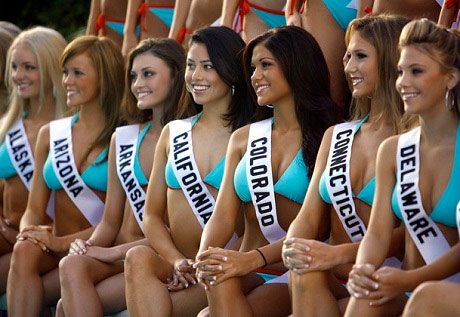 Mẫu đồ tập kín đáo thay thế bikini ở Hoa hậu teen Mỹ - 4