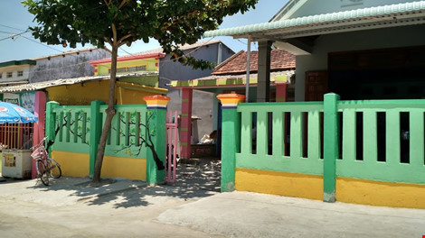 Du khách nườm nượp đổ về 'làng bích họa' kỳ lạ ven biển Tam Kỳ - 7