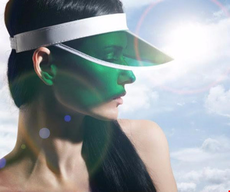 Cháy nắng, đen da vì dùng thuốc, kem dưỡng da - 1