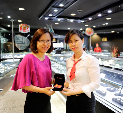 Trúng 10 chỉ vàng 99.99 khi mua trang sức DOJI - 1