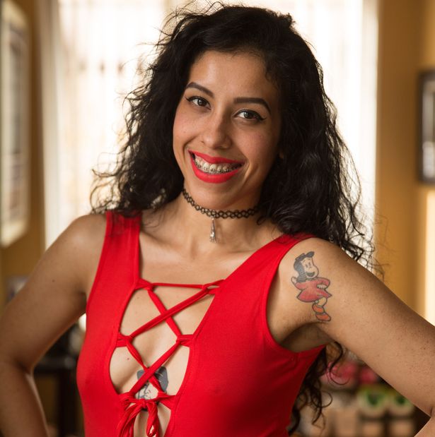 Mỹ: Sinh hoạt của gia đình 1 chồng 3 vợ hạnh phúc - 4