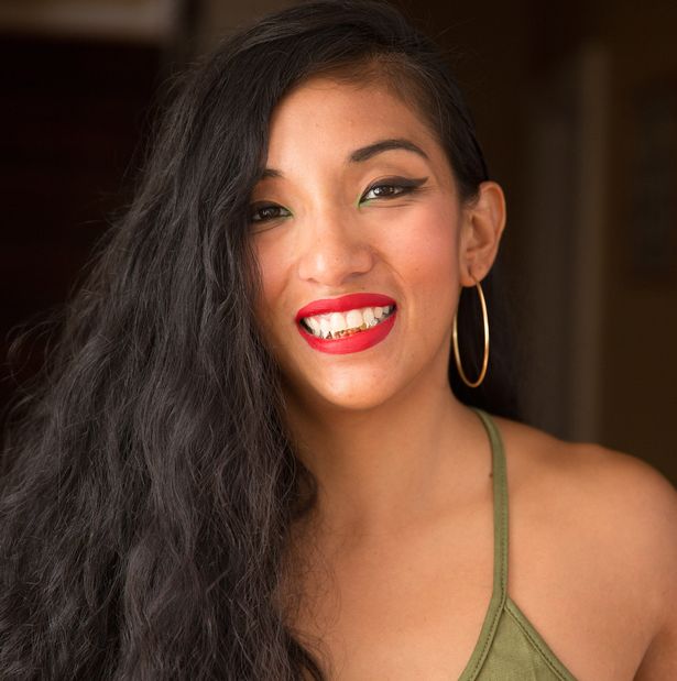 Mỹ: Sinh hoạt của gia đình 1 chồng 3 vợ hạnh phúc - 2