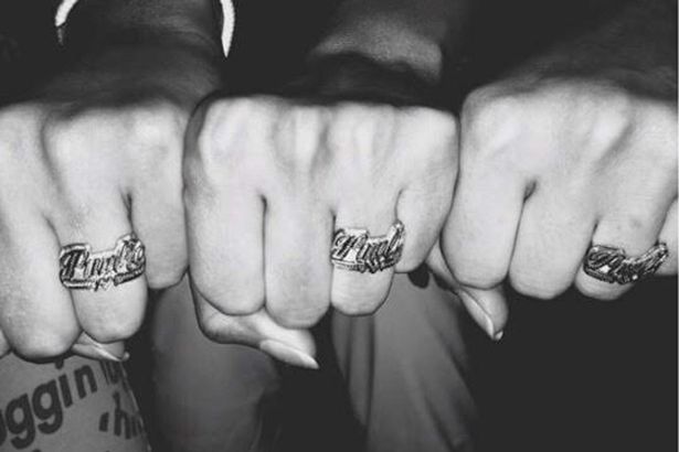 Mỹ: Sinh hoạt của gia đình 1 chồng 3 vợ hạnh phúc - 7