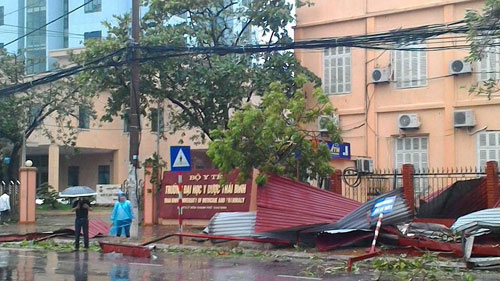 Bão số 1 càn quét, các tỉnh ven biển miền Bắc thiệt hại nặng nề - 16