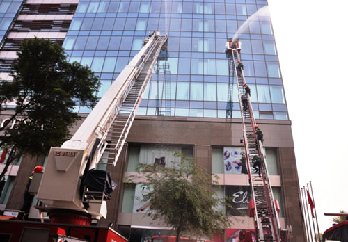 Đầu tư trang thiết bị "khủng" cho Cảnh sát PCCC TP.HCM - 1