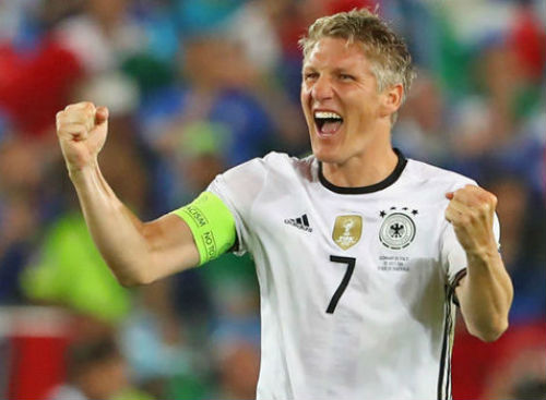 Tin HOT tối 29/7: Schweinsteiger chia tay ĐT Đức - 1