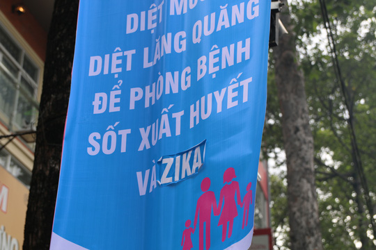 Băng rôn ở TP HCM nhầm lẫn tai hại - 2