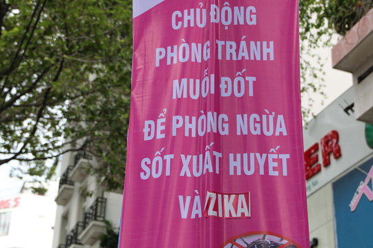 Băng rôn ở TP HCM nhầm lẫn tai hại - 3