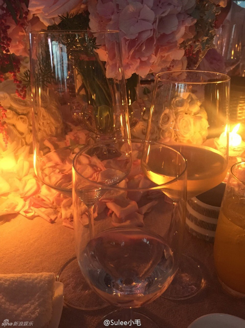 Lâm Tâm Như lộ rõ bụng bầu trong tiệc cưới - 7