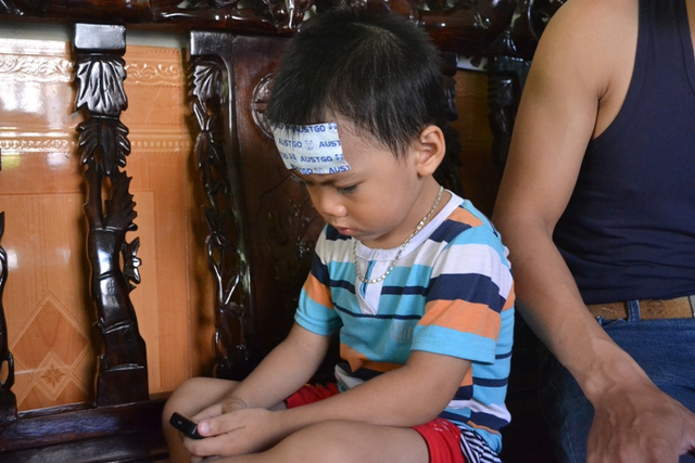 Bé trai ở Hải Dương đọc vanh vách khi không biết chữ - 8