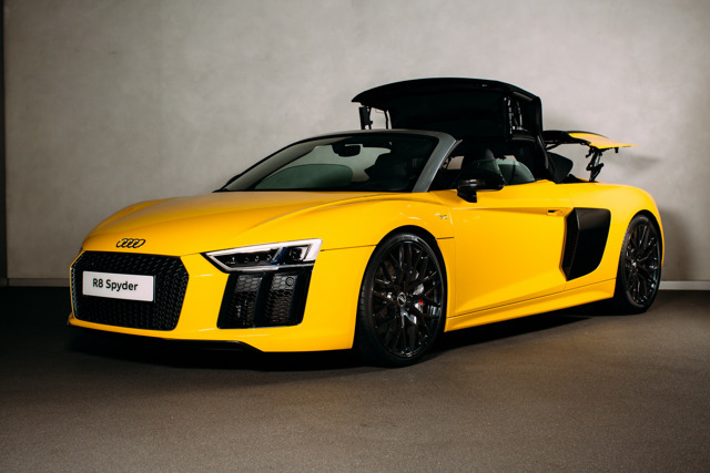 Công bố giá Audi R8 Spyder 2017 - 1