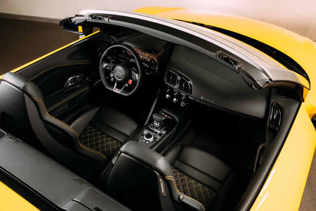 Công bố giá Audi R8 Spyder 2017 - 7