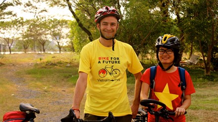 Cô gái Việt và 300 ngày đạp xe tới Paris - 1