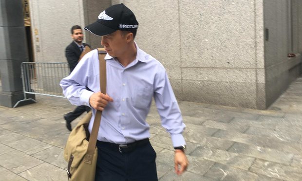 Nhân viên FBI tuồn thông tin mật cho TQ - 1