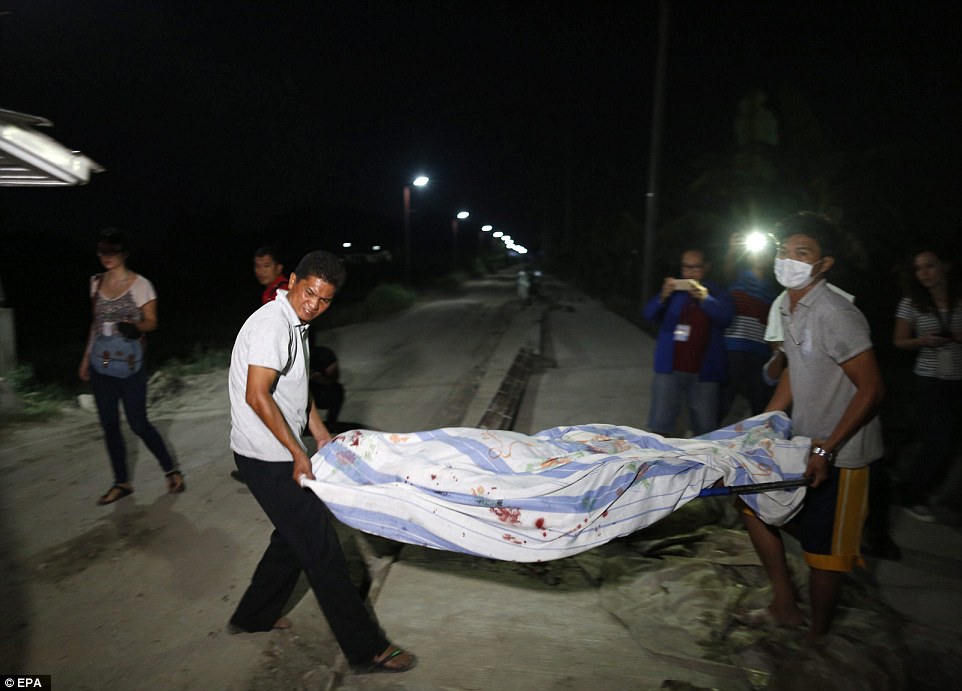 Trấn áp ma túy ở Philippines: Chết 700 người - 1