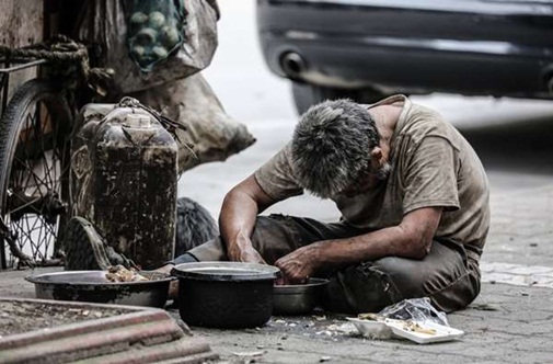 Cha nghèo cháy cùng 700 triệu khiến con chết lặng - 2