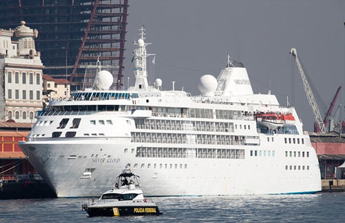 Tin nóng Olympic ngày 1: Bơi lội Hungary phá kỷ lục thế giới - 4