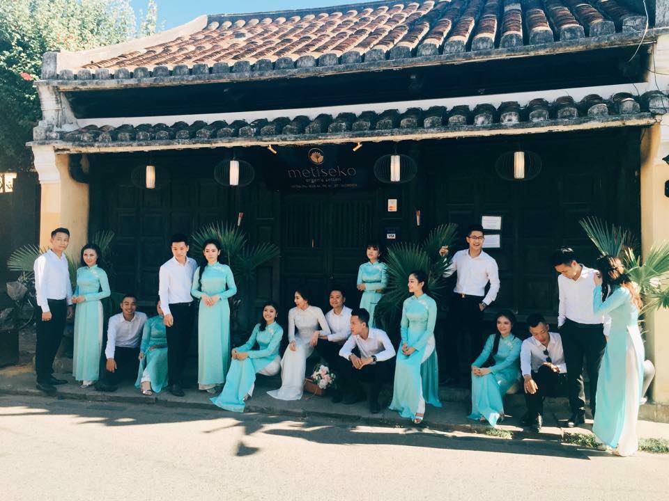 MC Mai Ngọc rạng rỡ chụp ảnh cưới trên biển - 9