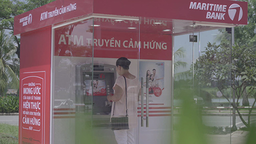 Maritime Bank gây bất ngờ lớn với “Cây ATM biết nói” - 1