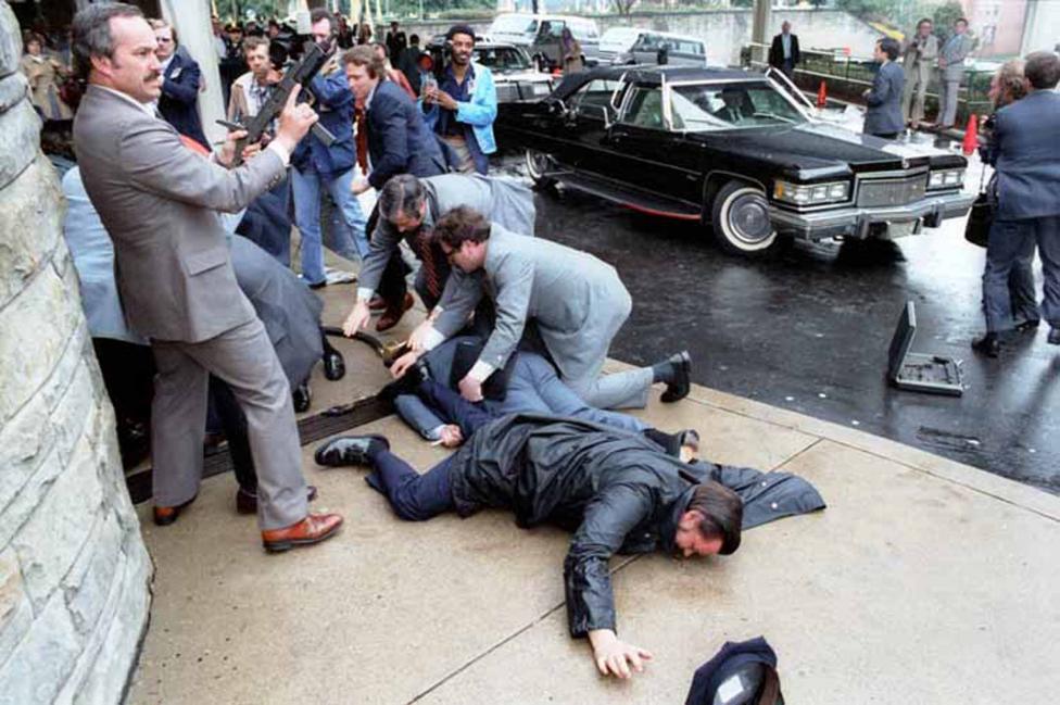 Ảnh hiếm: Toàn cảnh vụ ám sát Tổng thống Mỹ Reagan - 1
