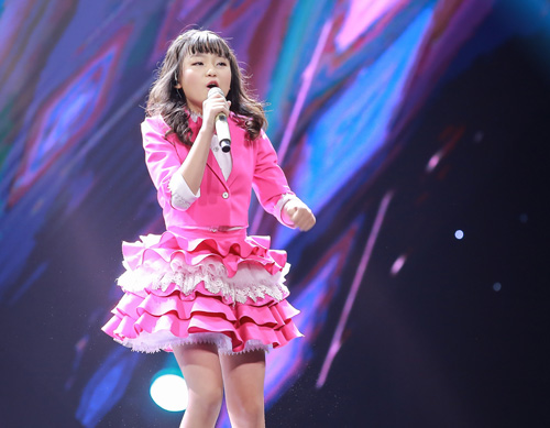 Cô bé hát Quốc ca 12 tuổi gây sốt The Voice Kids - 1