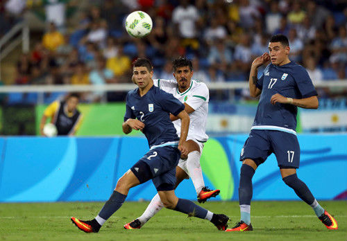 Argentina - Algeria: Điểm nhấn chiếc thẻ đỏ - 1