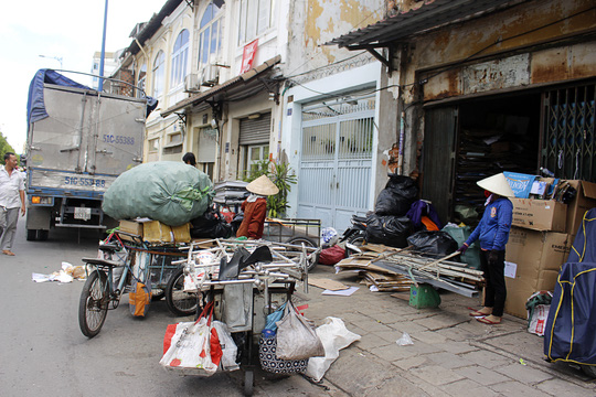 "Rụt cổ" sống trong nhà cổ ở Sài Gòn - 8