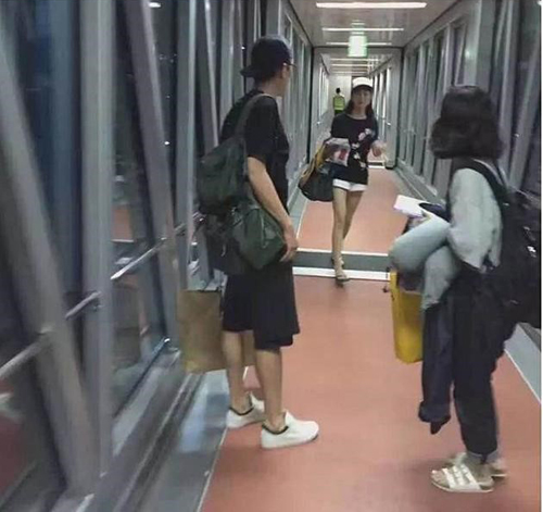 Vẻ đẹp như hoa của thiên kim tiểu thư bị đồn sắp cưới Hồ Ca - 2