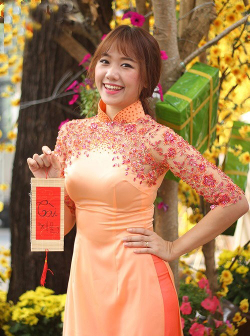 Hari Won "thua đứt" loạt sao Hàn khi diện áo dài Việt - 4